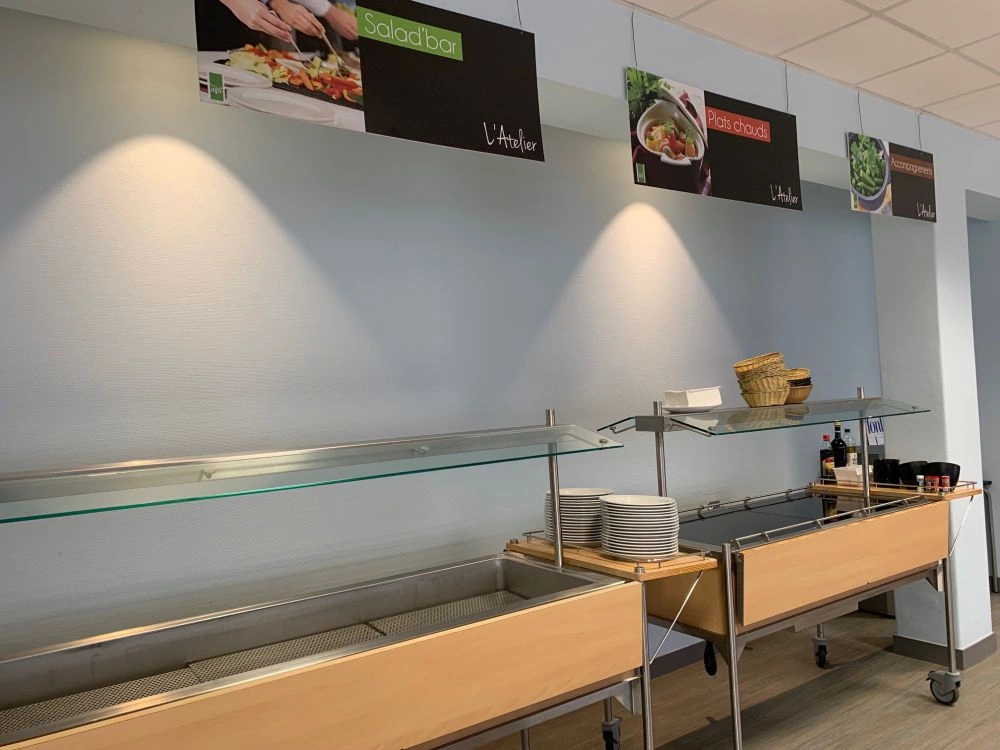 Salad bar restaurant