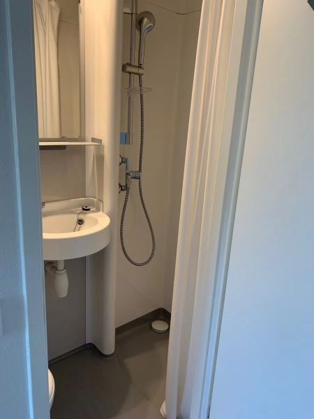 Salle de bain individuelle