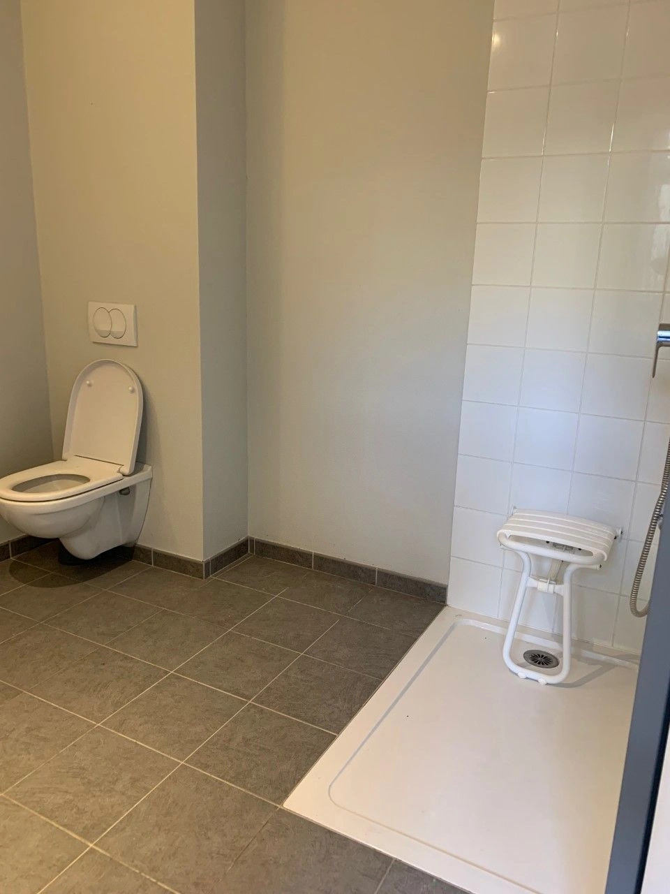 Salle de bain PMR - Foyer La Salle