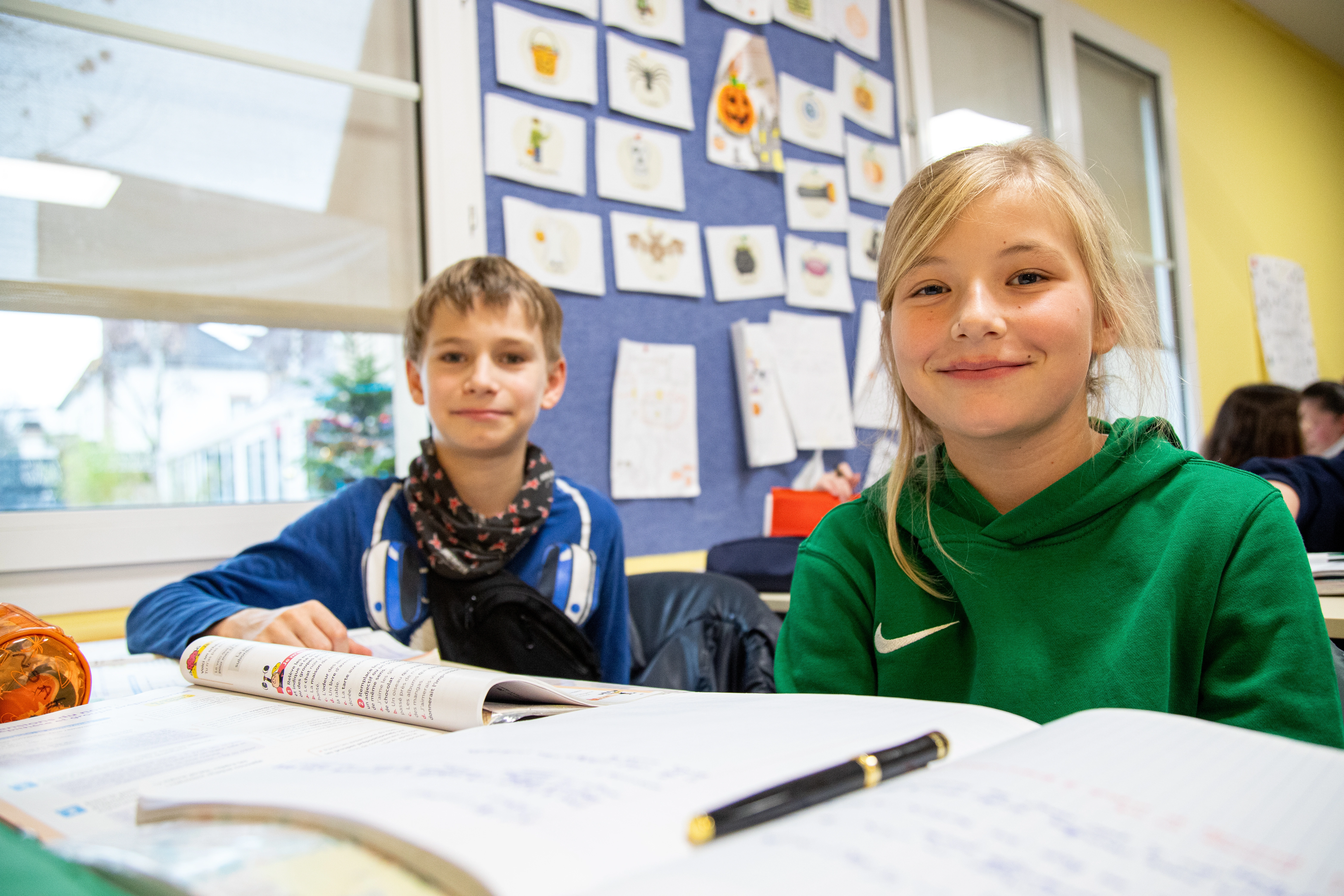 Élèves de l'école primaire en classe